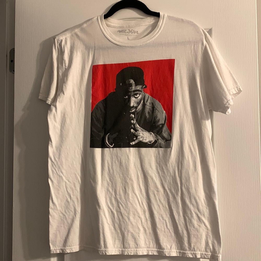 Graphic Tupac Tshirt
